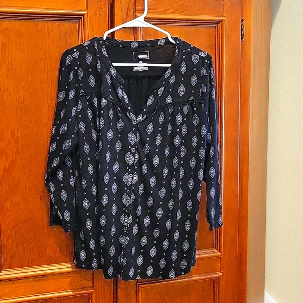 3/4 sleeve button down blouse